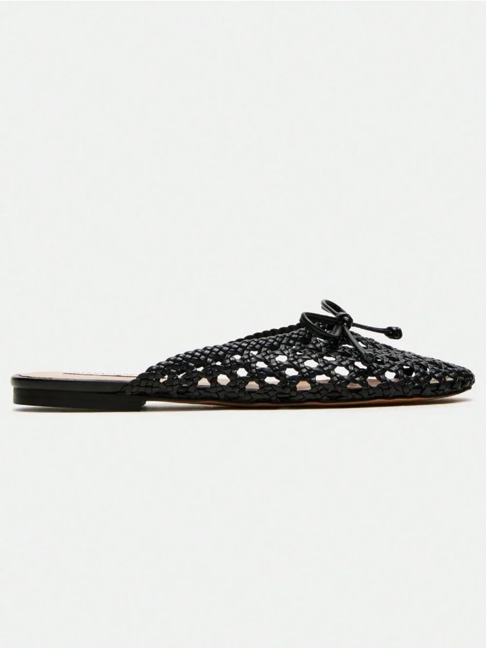 Black Vacation Women's Woven flat Sandals